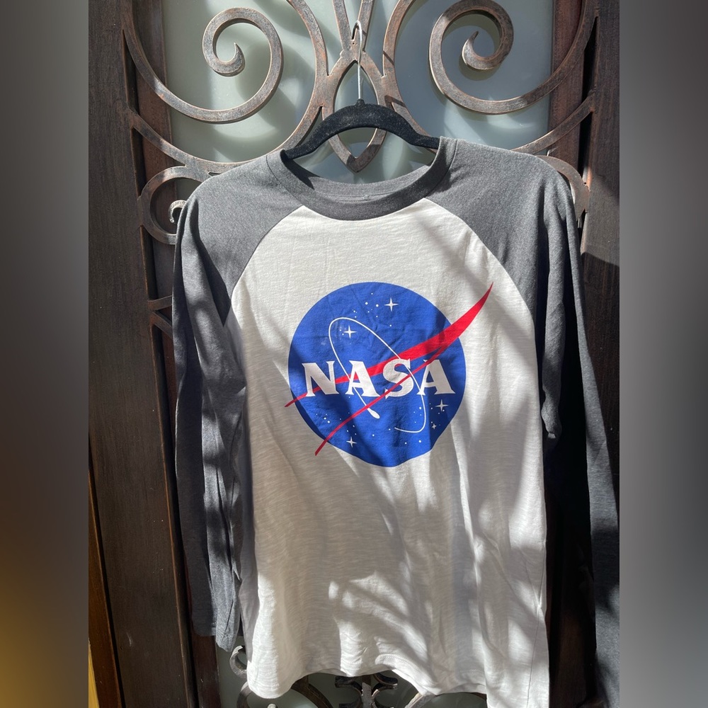 Almost new Nasa long-sleeve t-shirt.